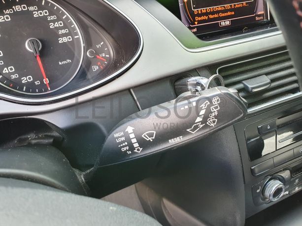 Audi A4 2.0 TDI · Ano 2012