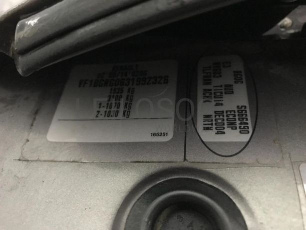 Renault Laguna 1.9 DCI · Ano 2004