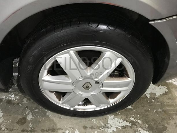 Renault Laguna 1.9 DCI · Ano 2004