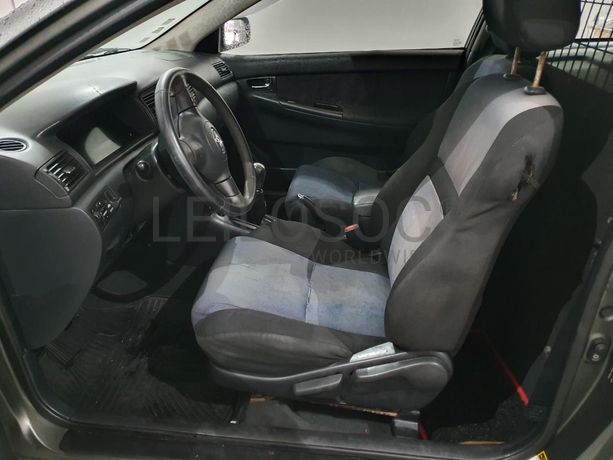 Toyota Corolla 1.4D · Ano 2004
