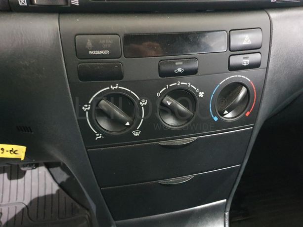 Toyota Corolla 1.4D · Ano 2004