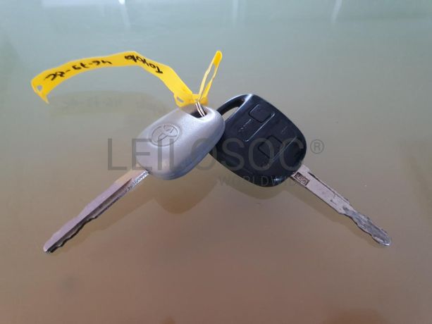 Toyota Corolla 1.4D · Ano 2004