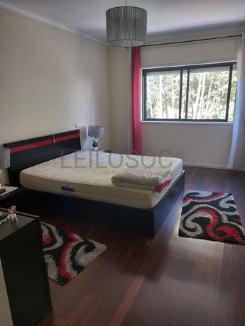 LEILÃO SUSPENSO · Apartamento T4  + Garagem · Vila das Aves