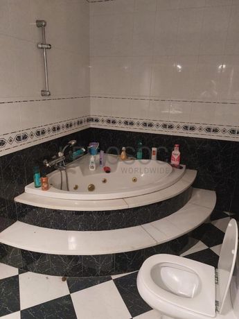 LEILÃO SUSPENSO · Apartamento T4  + Garagem · Vila das Aves