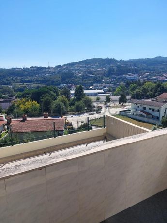 LEILÃO SUSPENSO · Apartamento T4  + Garagem · Vila das Aves