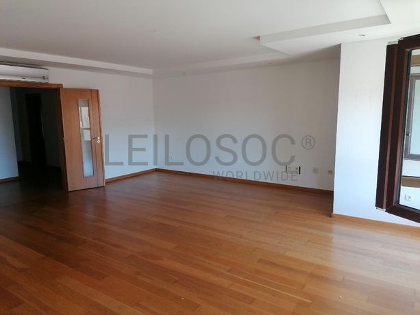 Apartamento T3 · Alfragide, Amadora