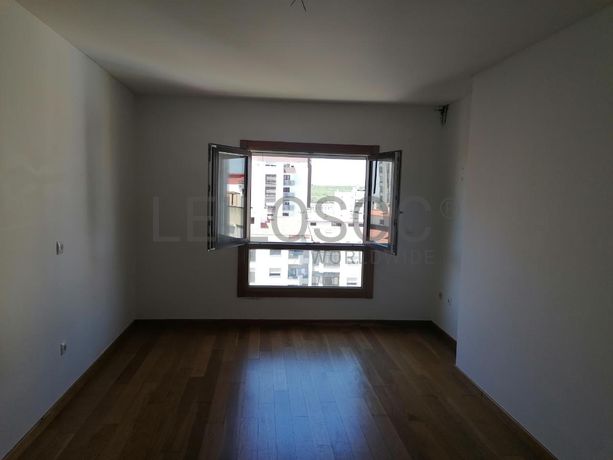 Apartamento T3 · Alfragide, Amadora