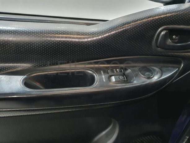 Hyundai H1 2.5 TD · Ano 2000