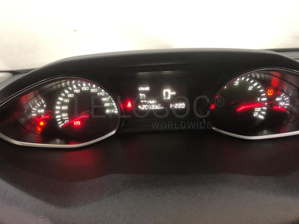 Peugeot 308 · Ano 2015