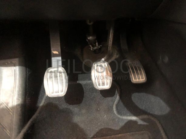 Peugeot 308 · Ano 2015