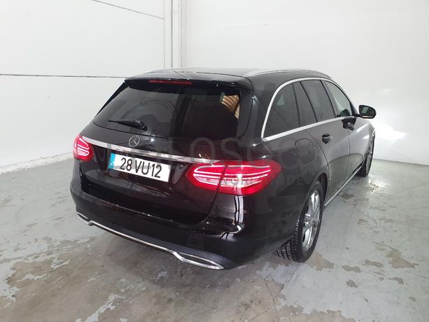 Mercedes-Benz C200 bluetec 1.6D · Ano 2015