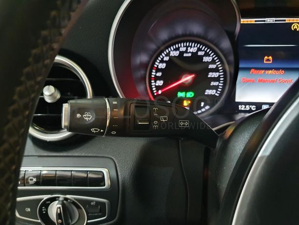 Mercedes-Benz C200 bluetec 1.6D · Ano 2015