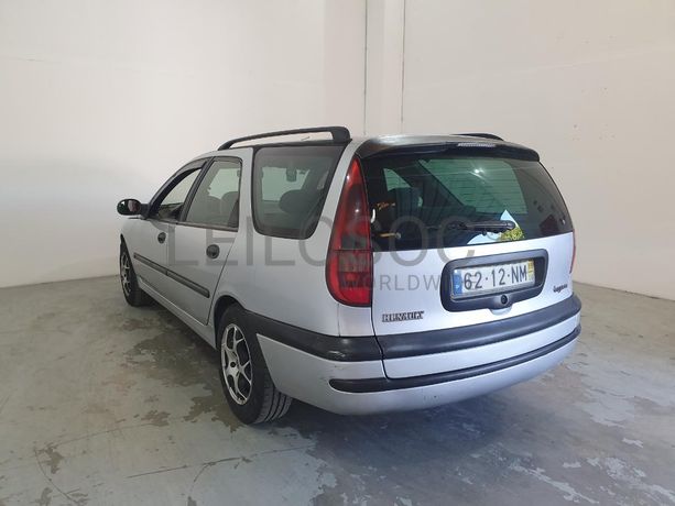 Renault Laguna 1.9 DTI · Ano 1999