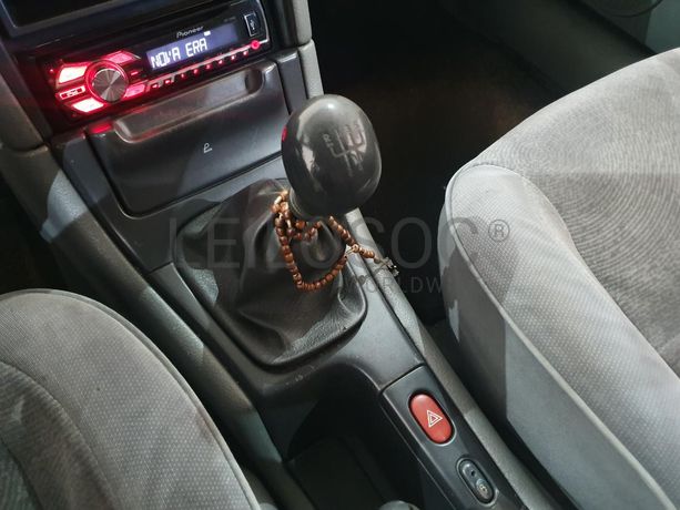 Renault Laguna 1.9 DTI · Ano 1999