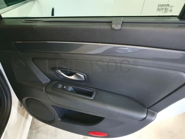 Renault Laguna 2.0 DCI · Ano 2010