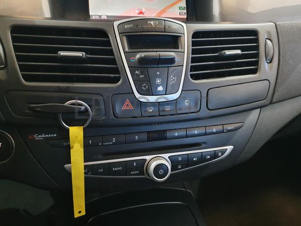 Renault Laguna 2.0 DCI · Ano 2010