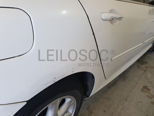 Renault Laguna 2.0 DCI · Ano 2010