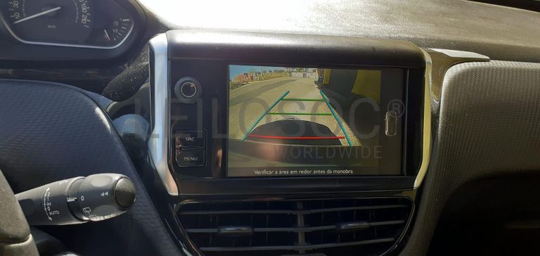 Peugeot 208 1.6 HDI · Ano 2016