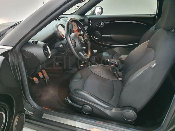 Mini Cooper Cabrio 1.6 · Ano 2013