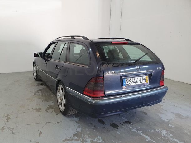 Mercedes-Benz C220 CDI · Ano 1998