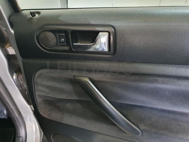 Volkswagen Passat 1.9 TDI · Ano 2001