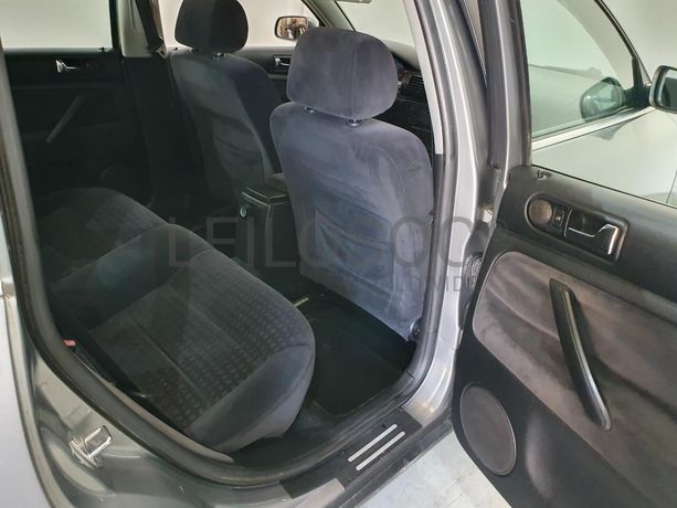 Volkswagen Passat 1.9 TDI · Ano 2001