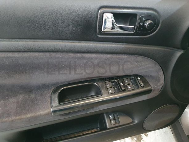 Volkswagen Passat 1.9 TDI · Ano 2001