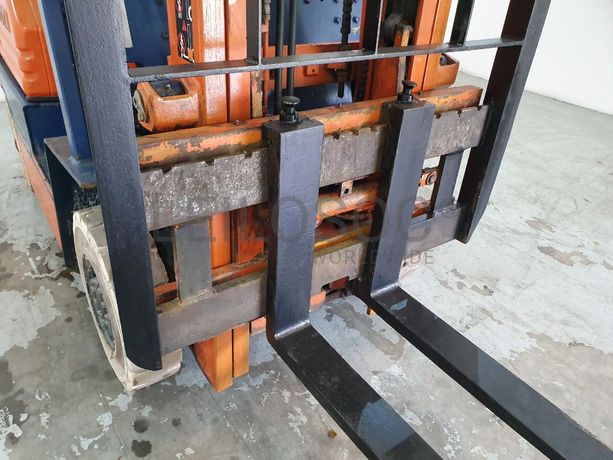 Empilhador Toyota 1500 KG