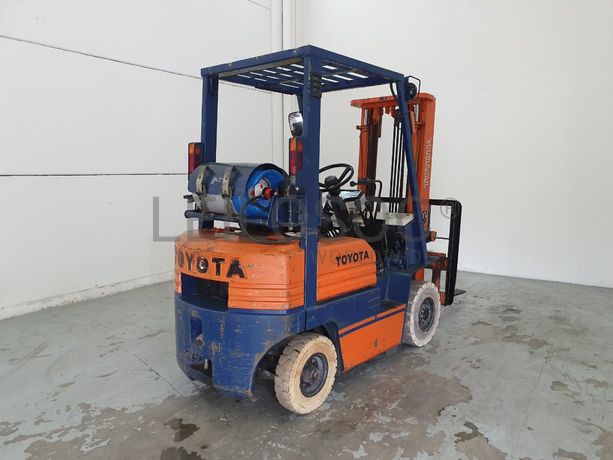 Empilhador Toyota 1500 KG