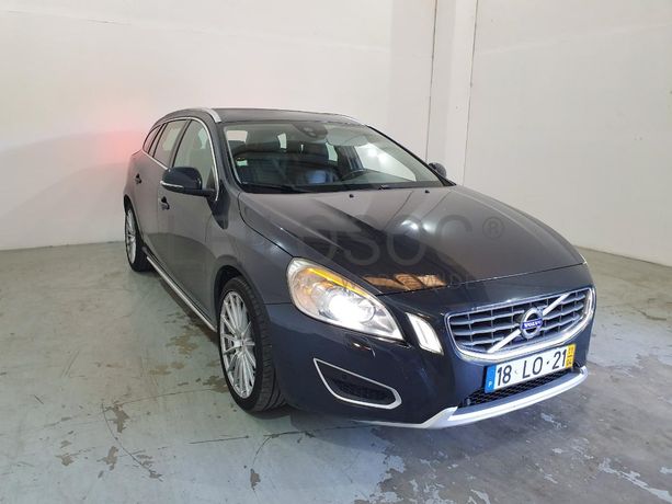 Volvo V60 2.0 · Ano 2011