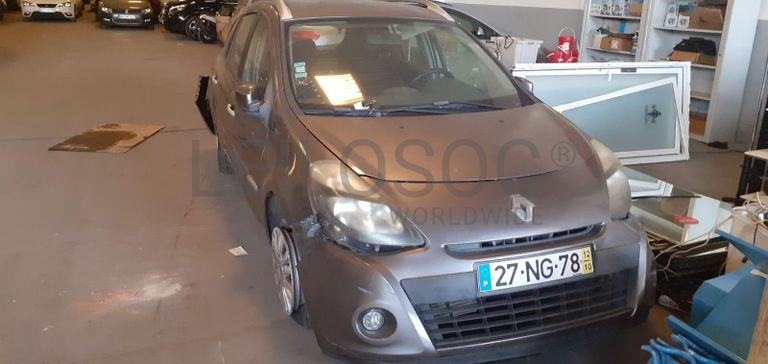 Renault Clio III Grandtour 1.5 DCI · Ano 2012