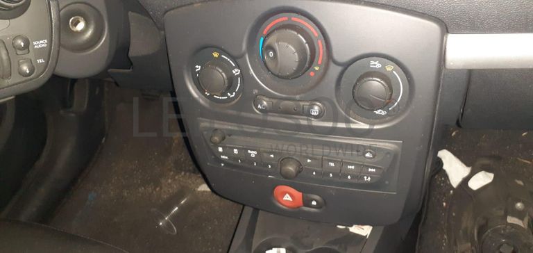 Renault Clio III Grandtour 1.5 DCI · Ano 2012