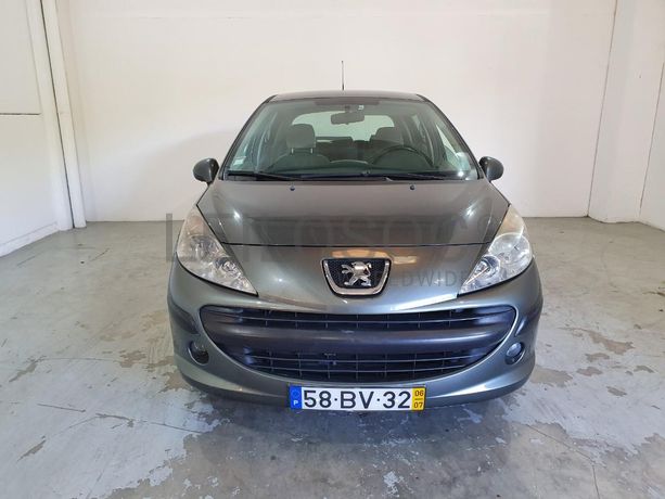 Peugeot 207 1.4 HDI · Ano 2006