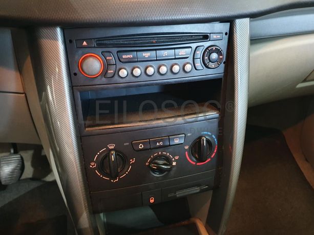 Peugeot 207 1.4 HDI · Ano 2006