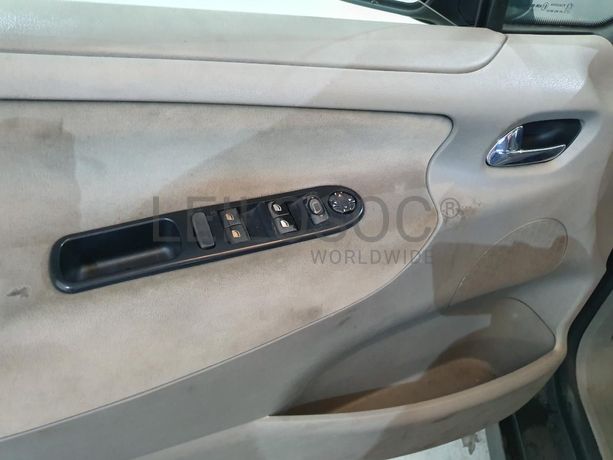 Peugeot 207 1.4 HDI · Ano 2006