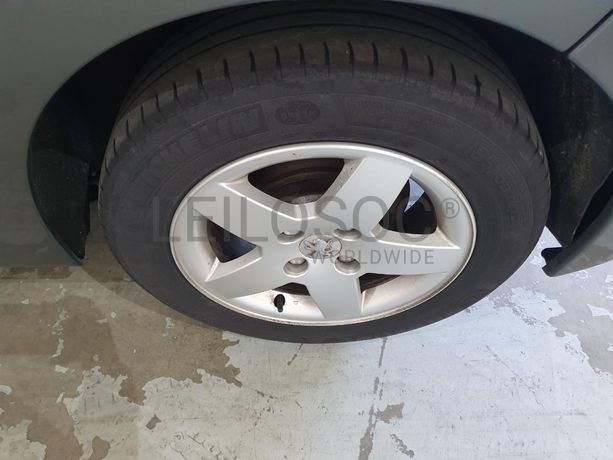 Peugeot 207 1.4 HDI · Ano 2006