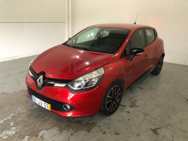 Renault Clio 1.5 DCI · Ano 2013