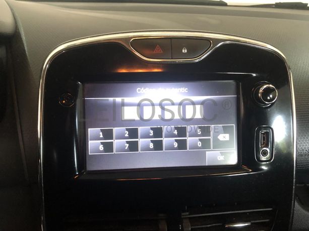 Renault Clio 1.5 DCI · Ano 2013