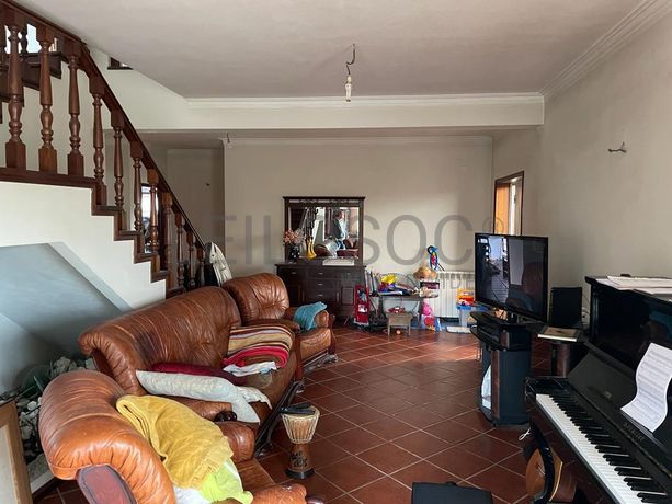 Moradia V5 · Paredes