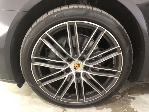 Porsche Panamera 4S · Ano 2017