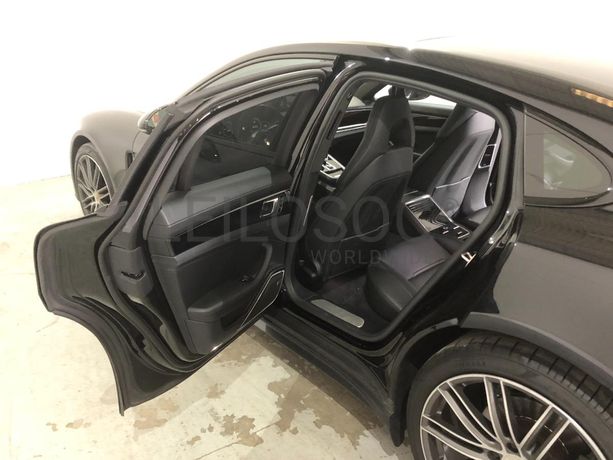 Porsche Panamera 4S · Ano 2017