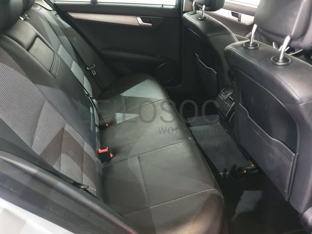 Mercedes-Benz C220 CDI · Ano 2011