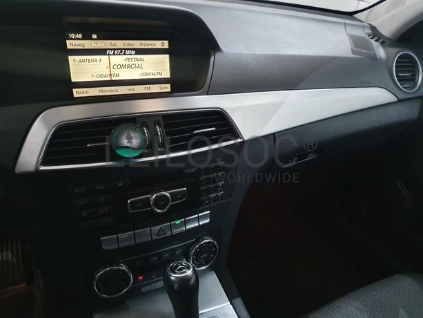 Mercedes-Benz C220 CDI · Ano 2011