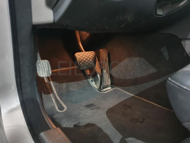 Mercedes-Benz C220 CDI · Ano 2011