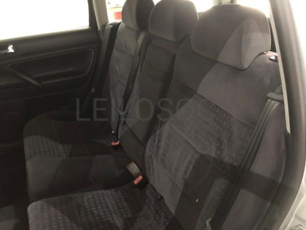 Volkswagen Passat TDI · Ano 2002