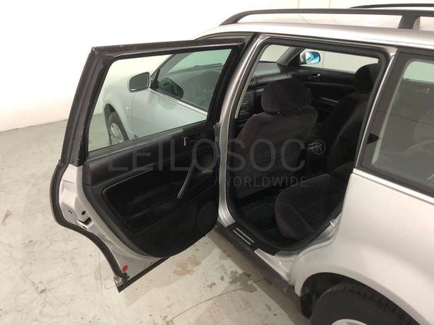 Volkswagen Passat TDI · Ano 2002