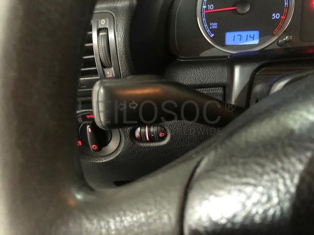 Volkswagen Passat TDI · Ano 2002