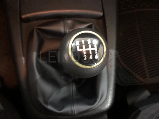 Volkswagen Passat TDI · Ano 2002