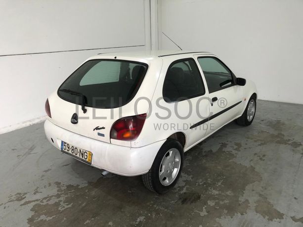 Ford Fiesta Van 1.8 · Ano 1999