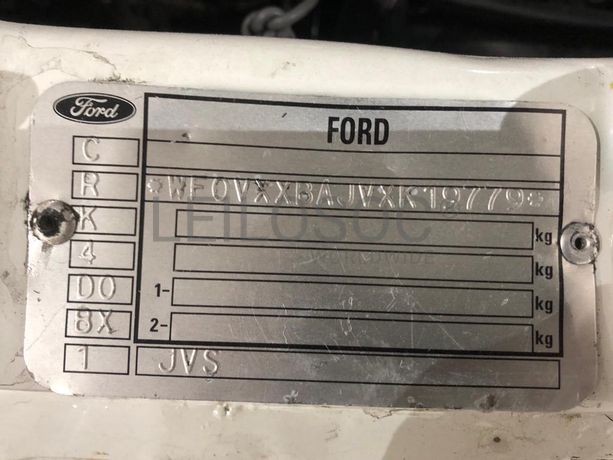 Ford Fiesta Van 1.8 · Ano 1999